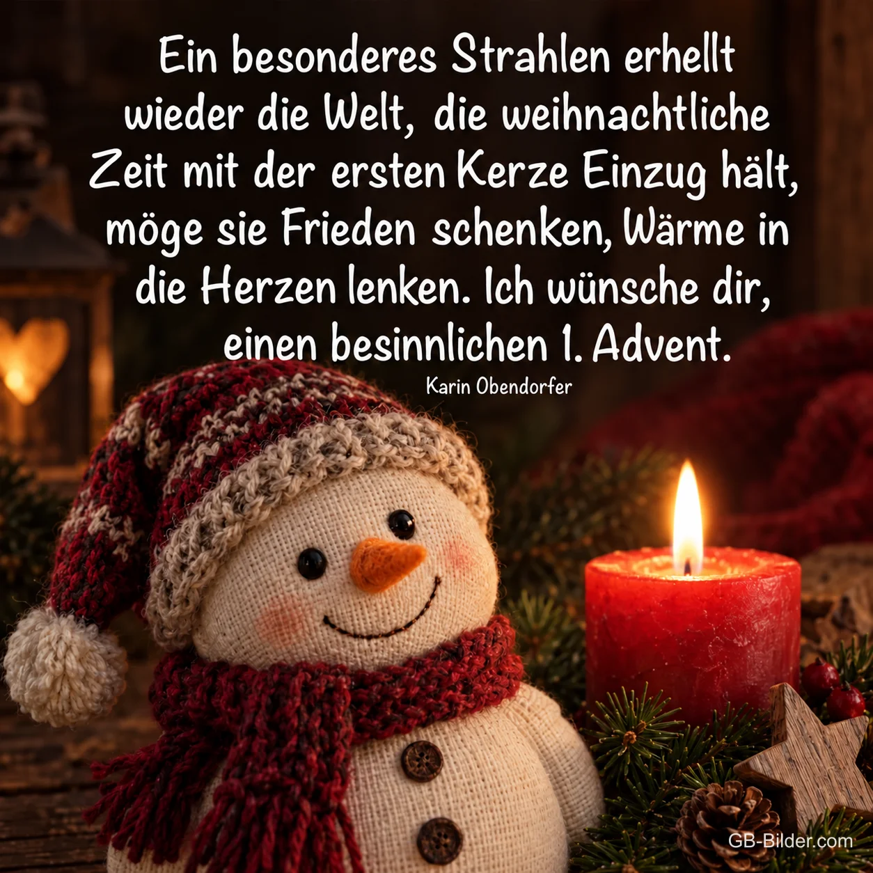 Strickschneemann mit Kerze, Adventsgedicht, Text: Ein besonderes Strahlen erhellt wieder die Welt, die weihnachtliche Ze – Karin Obendorfer