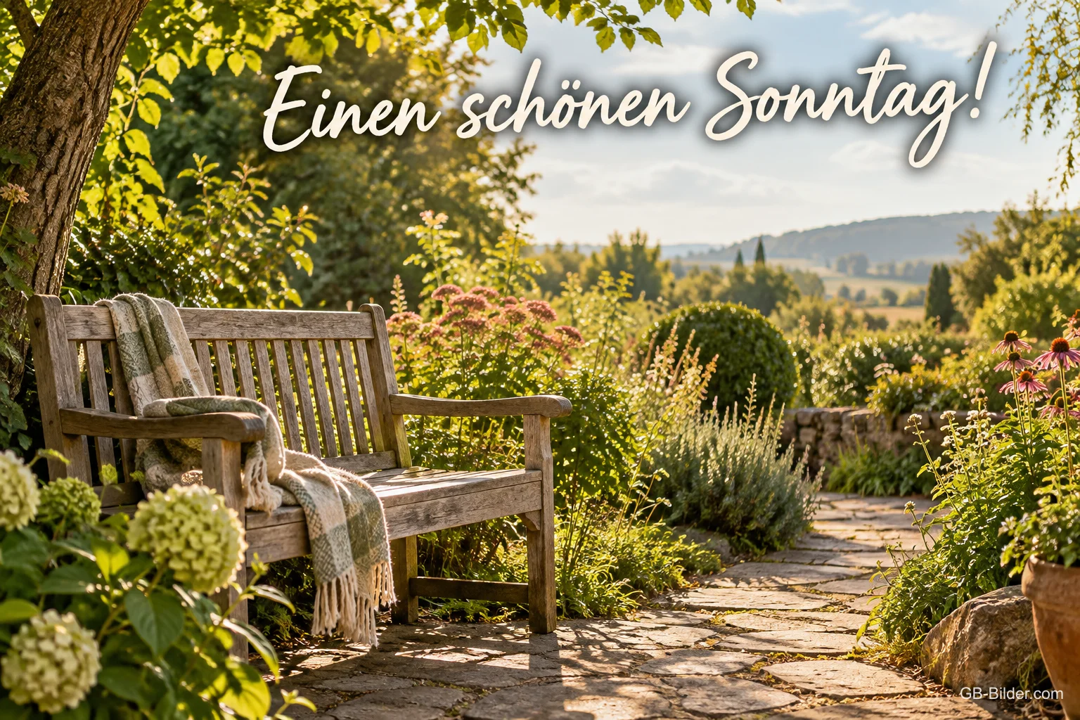 Gartenbank zwischen Hortensien, Text: Einen schönen Sonntag!
